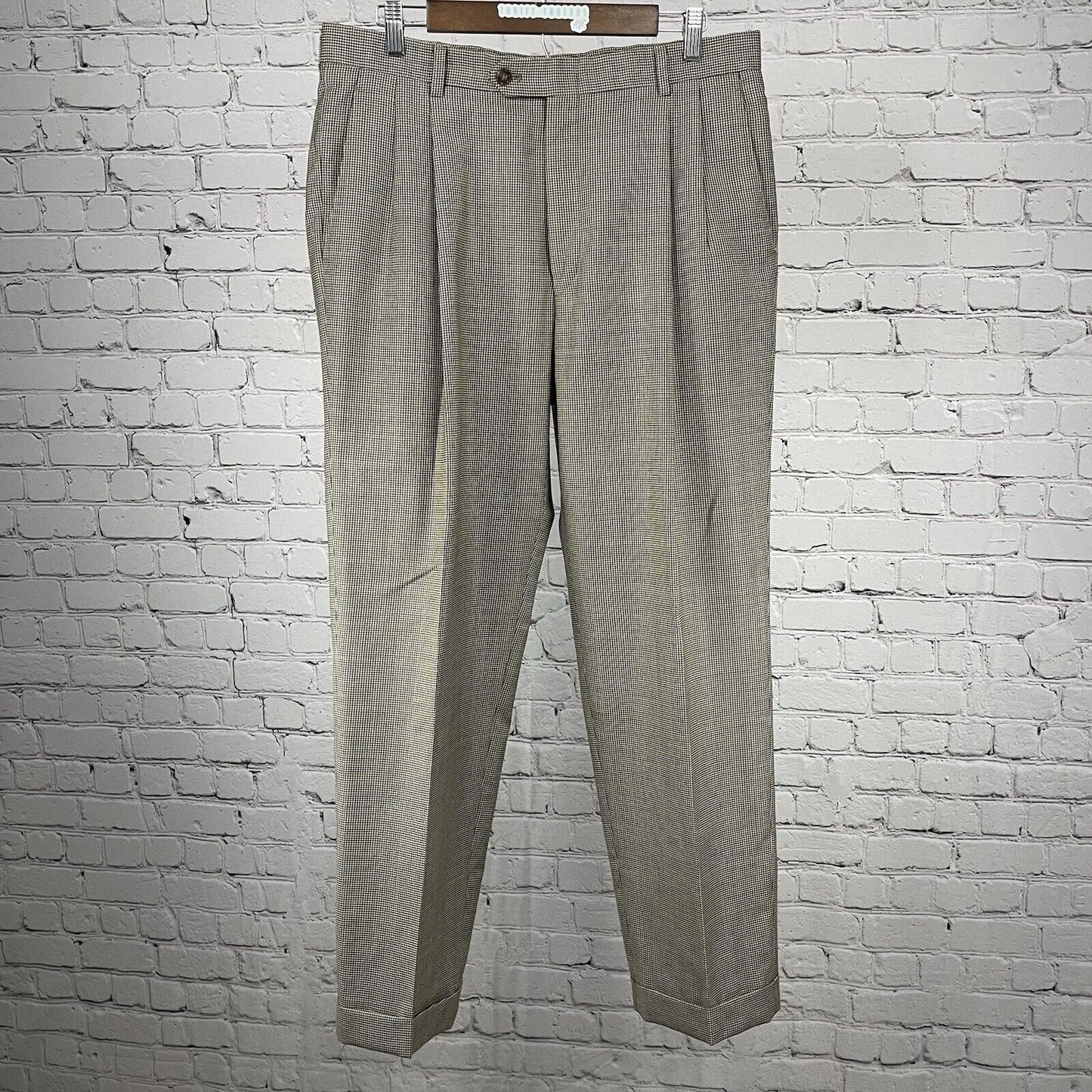 Hart Schaffner Marx Brown Houndstooth Pleated Pants USA Made Size 35 (34x30)
