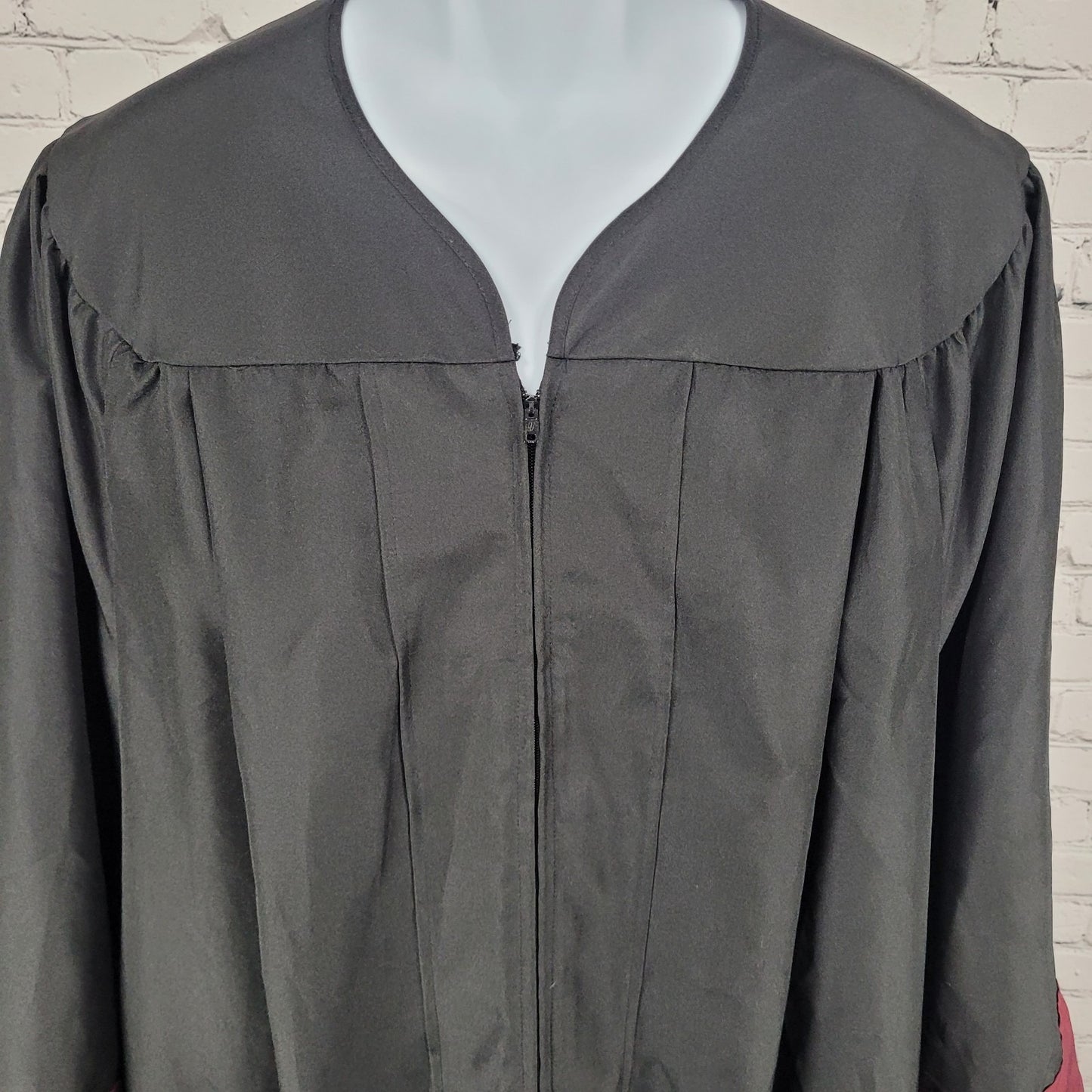 NWT Herff Jones Black Texas A&M University Official Collegiate Gown 5'5"-5'6"