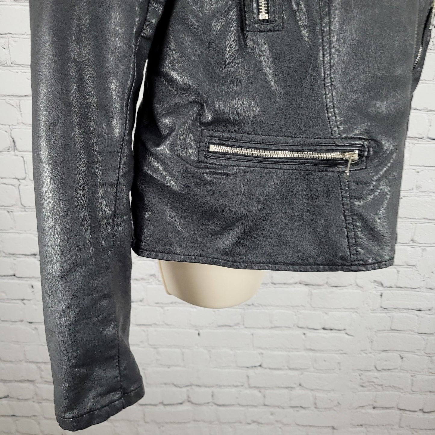 BLANKNYC Black Vegan Leather Moto Biker Collared Zipped Padded Jacket Size XL