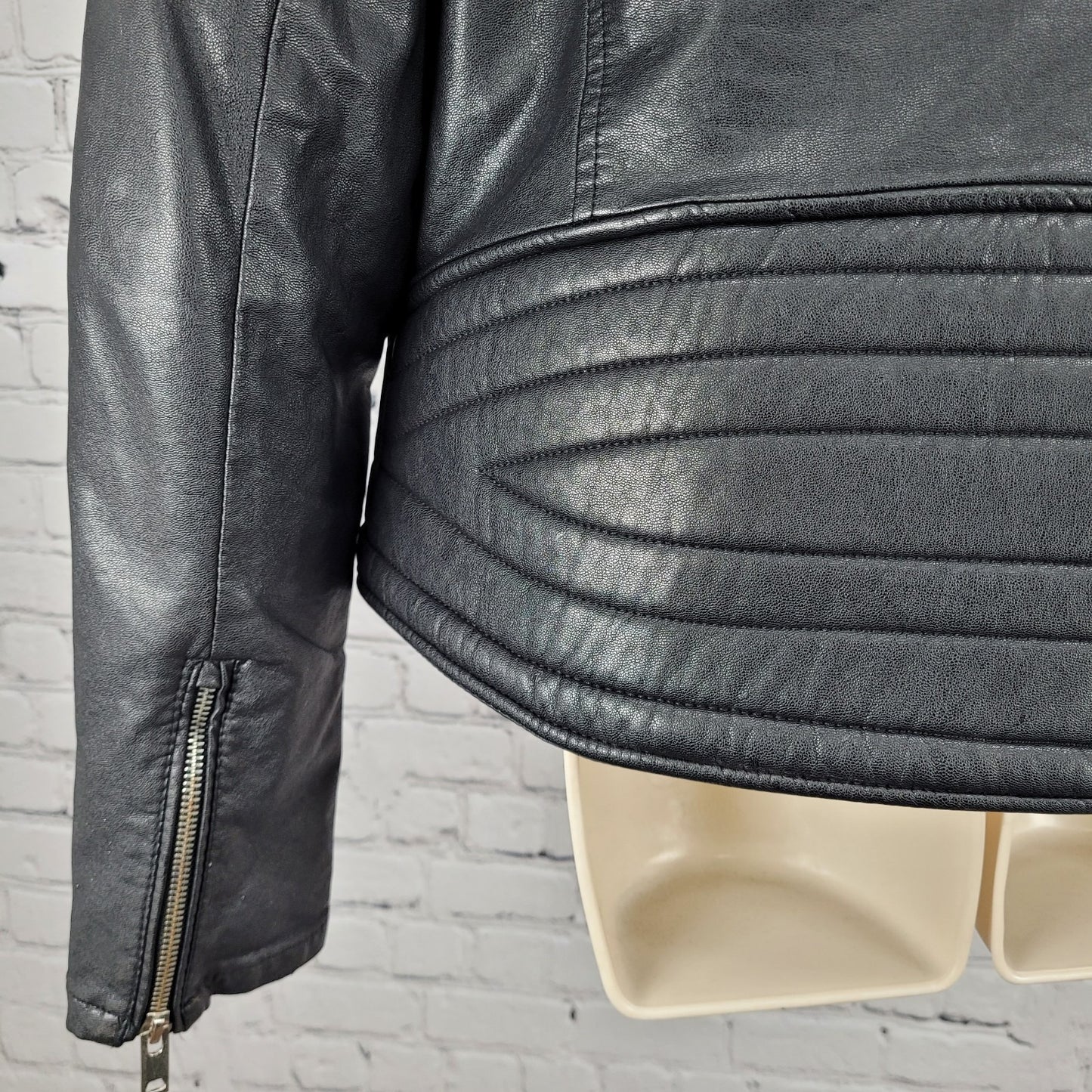 BLANKNYC Black Vegan Leather Moto Biker Collared Zipped Padded Jacket Size XL