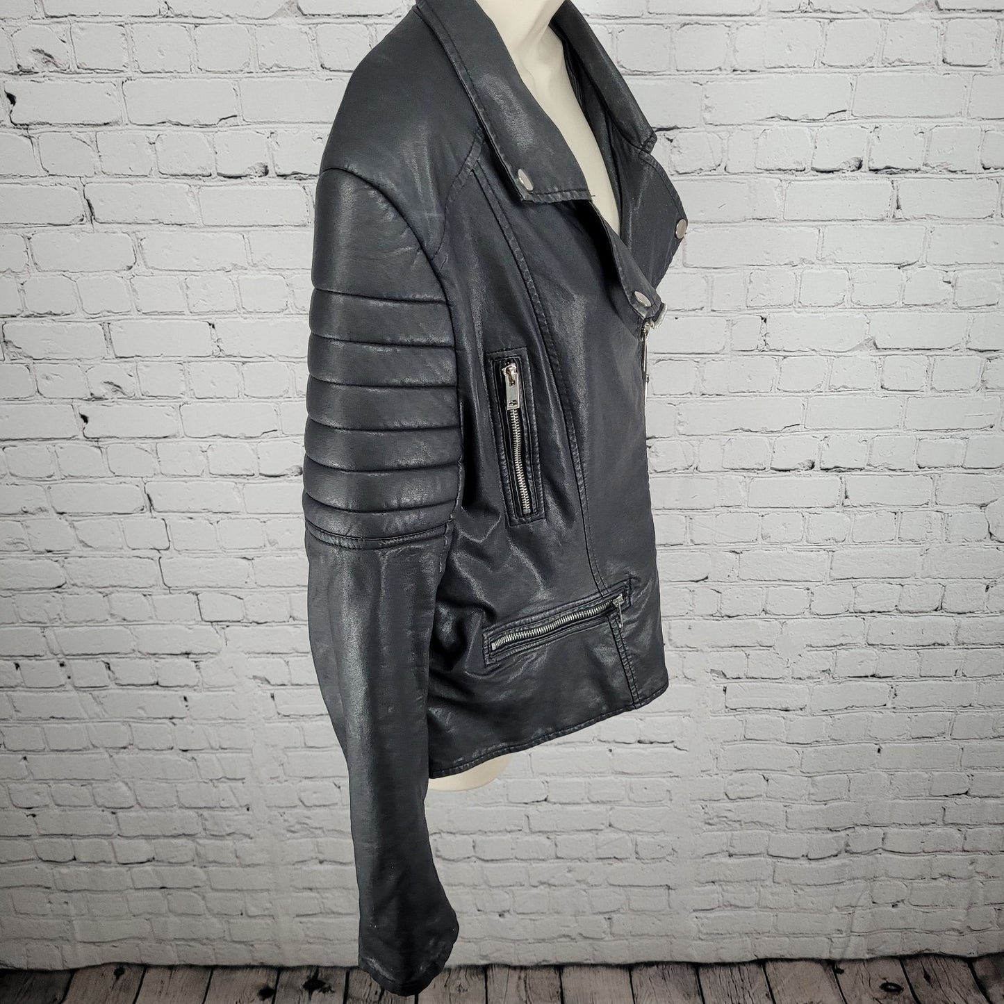 BLANKNYC Black Vegan Leather Moto Biker Collared Zipped Padded Jacket Size XL