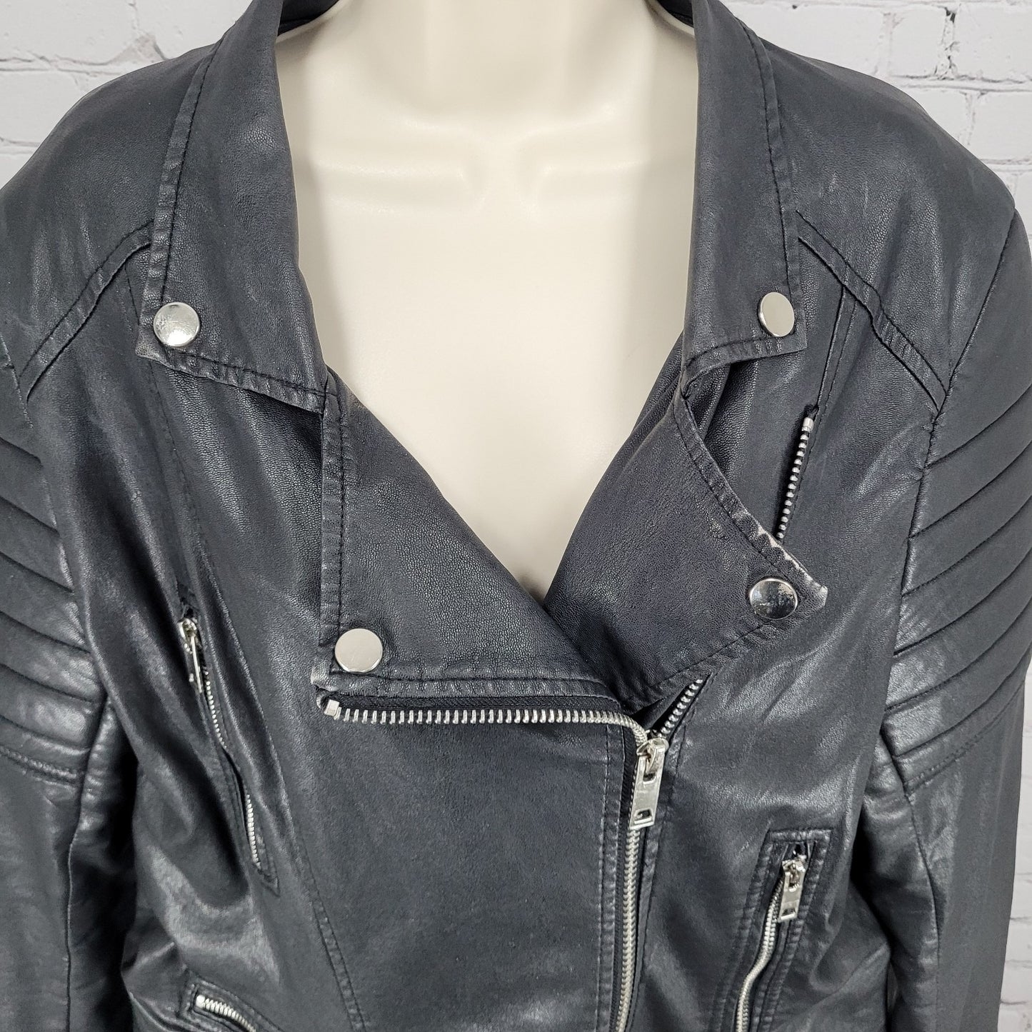BLANKNYC Black Vegan Leather Moto Biker Collared Zipped Padded Jacket Size XL