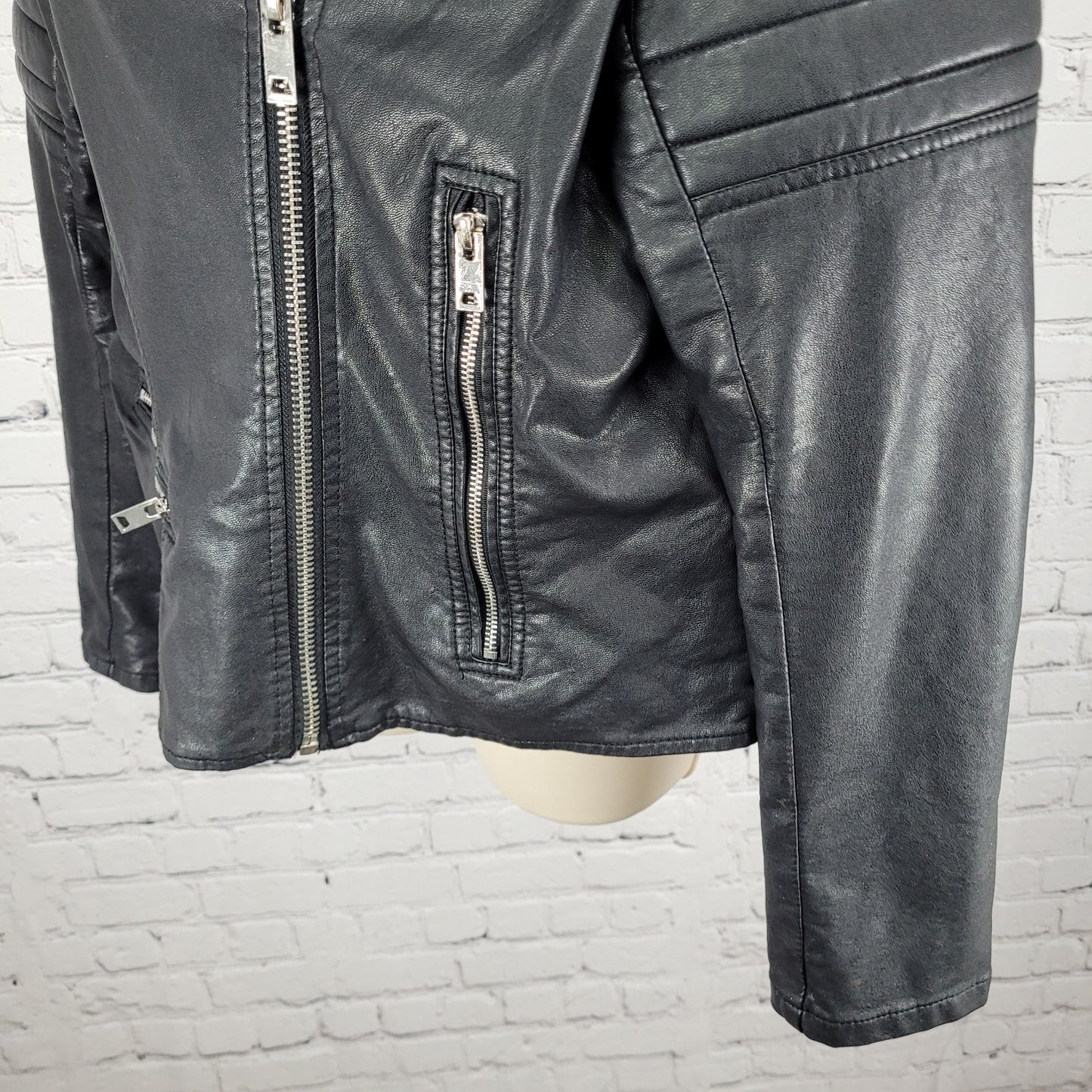 BLANKNYC Black Vegan Leather Moto Biker Collared Zipped Padded Jacket Size XL