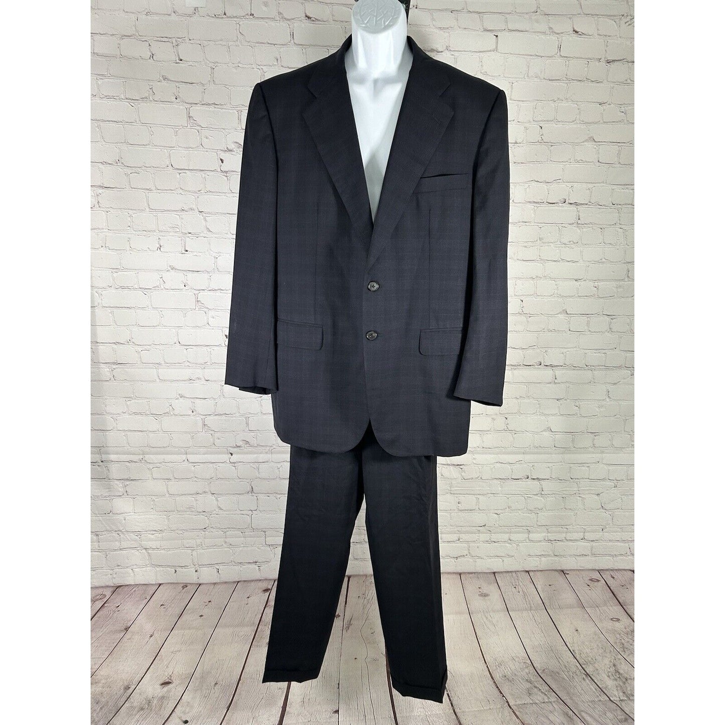 Bergdorf Goodman Navy Plaid 100% Wool Super 100’s Suit Jacket 44L Pants (37x32)