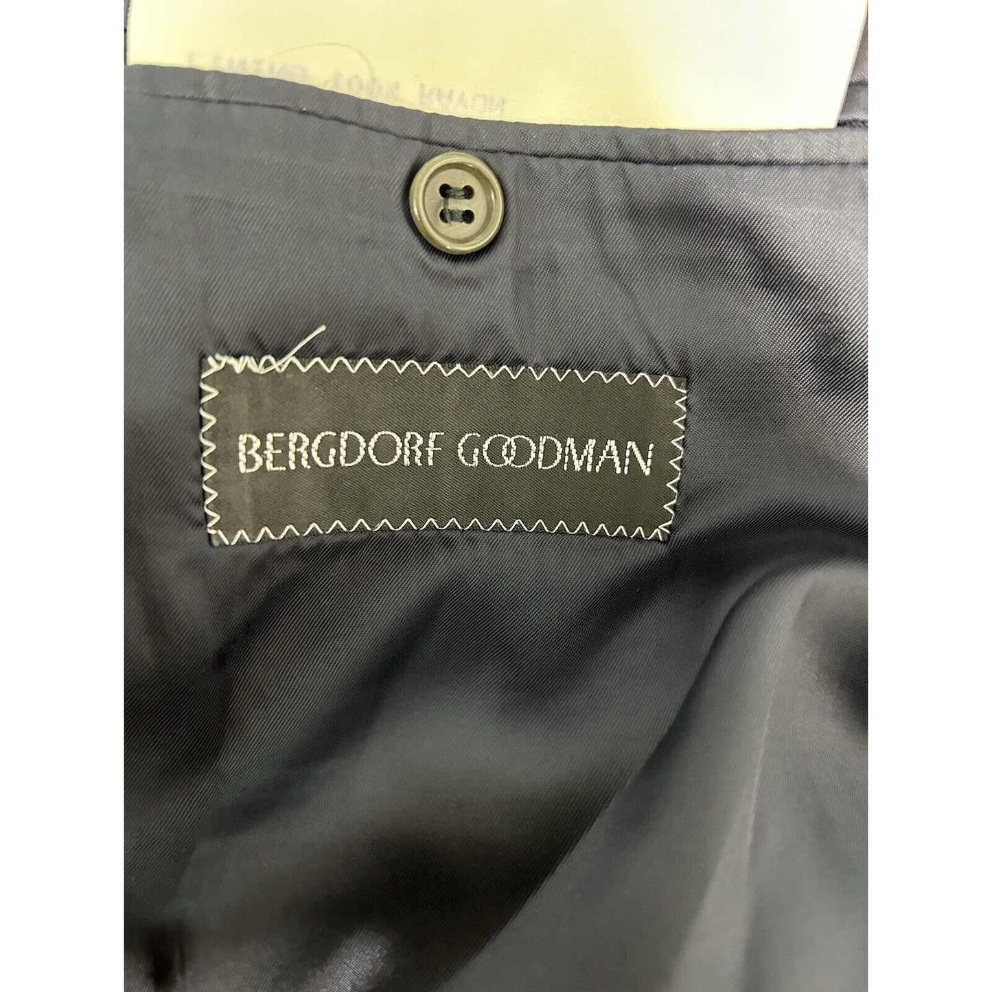Bergdorf Goodman Navy Plaid 100% Wool Super 100’s Suit Jacket 44L Pants (37x32)