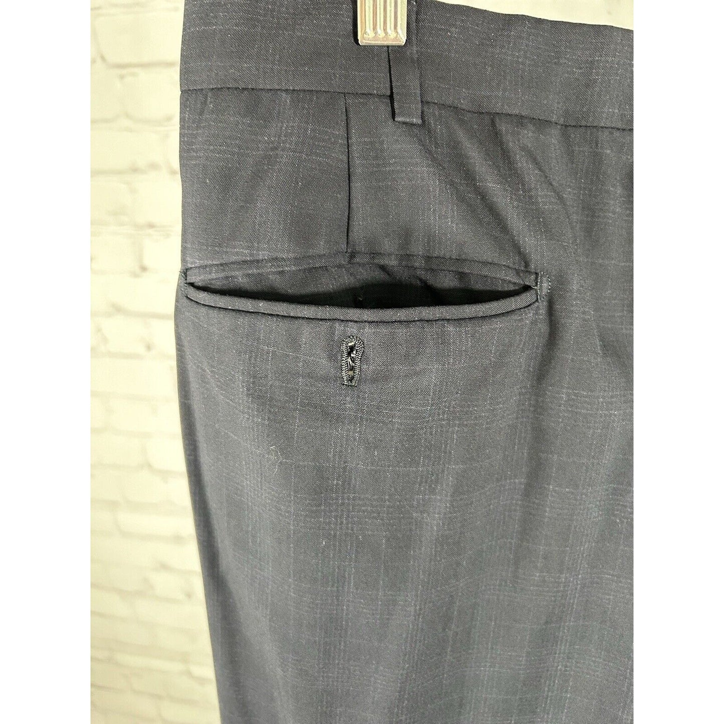 Bergdorf Goodman Navy Plaid 100% Wool Super 100’s Suit Jacket 44L Pants (37x32)