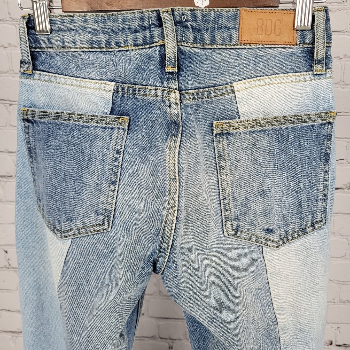 BDG Blue Denim 100% Cotton Jessye Distressed Two Tone Jeans Size 24 (24x28.5)