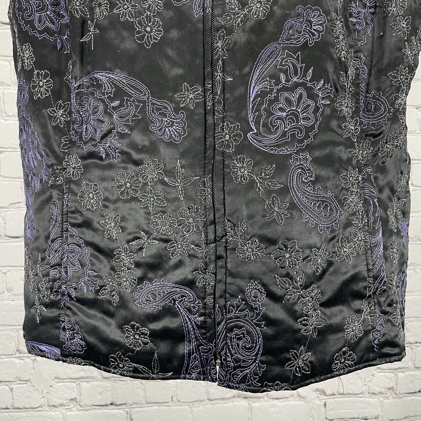 Chico’s Black & Purple Silk Blend Metallic Embroidered Zipped Vest Size 2 US 12