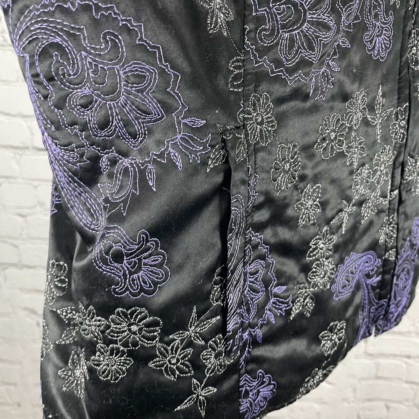 Chico’s Black & Purple Silk Blend Metallic Embroidered Zipped Vest Size 2 US 12