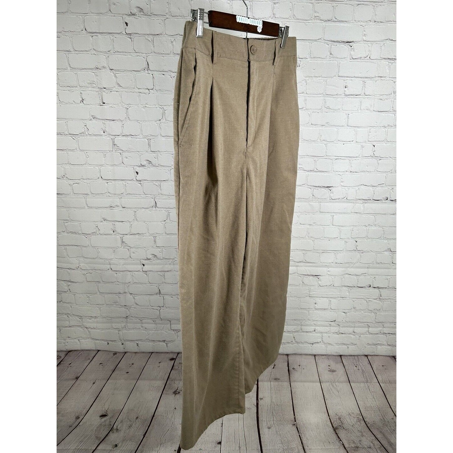 Urban Outfitters Tan High Rise Pleated Front Trouser Pants Size L (31 x 29)