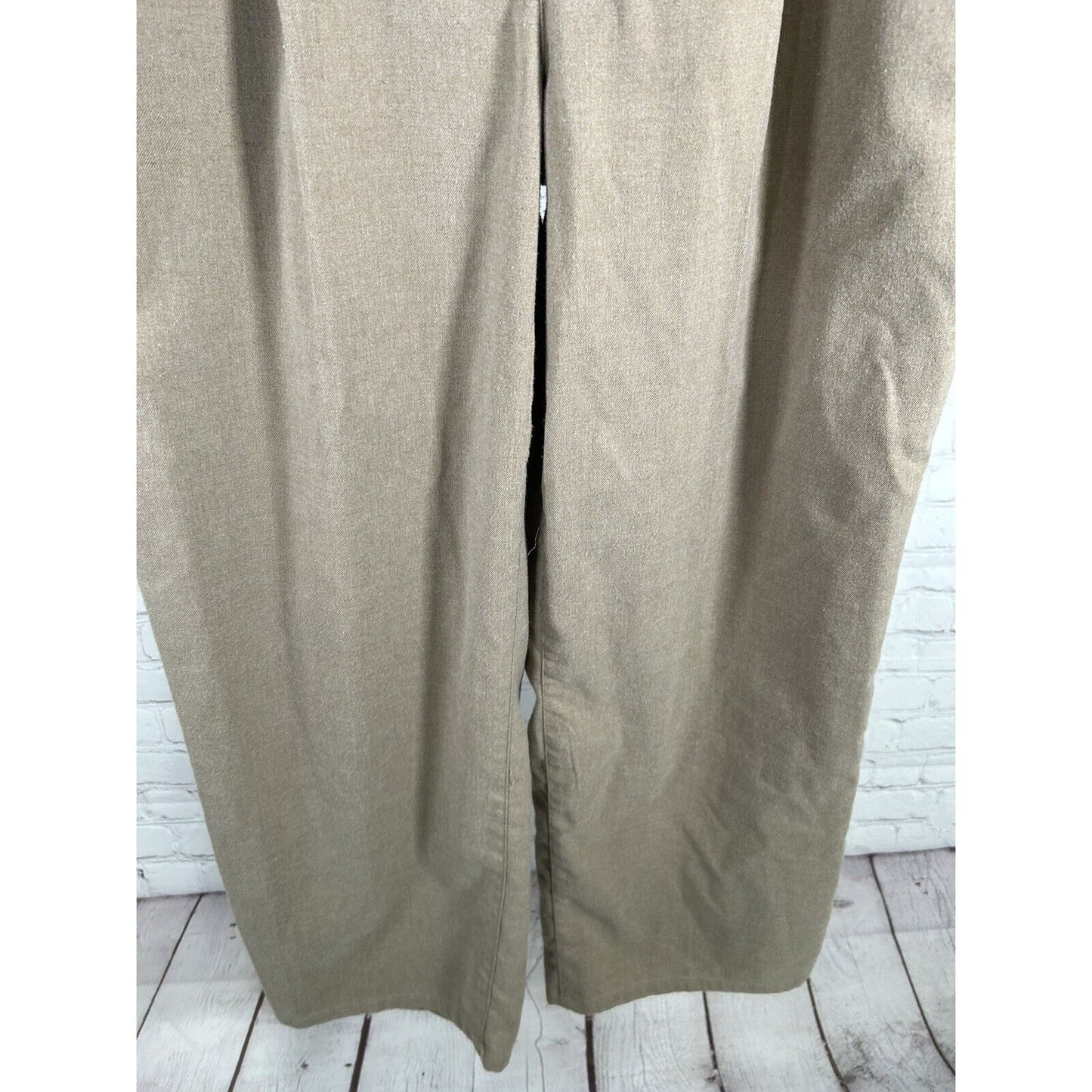 Urban Outfitters Tan High Rise Pleated Front Trouser Pants Size L (31 x 29)