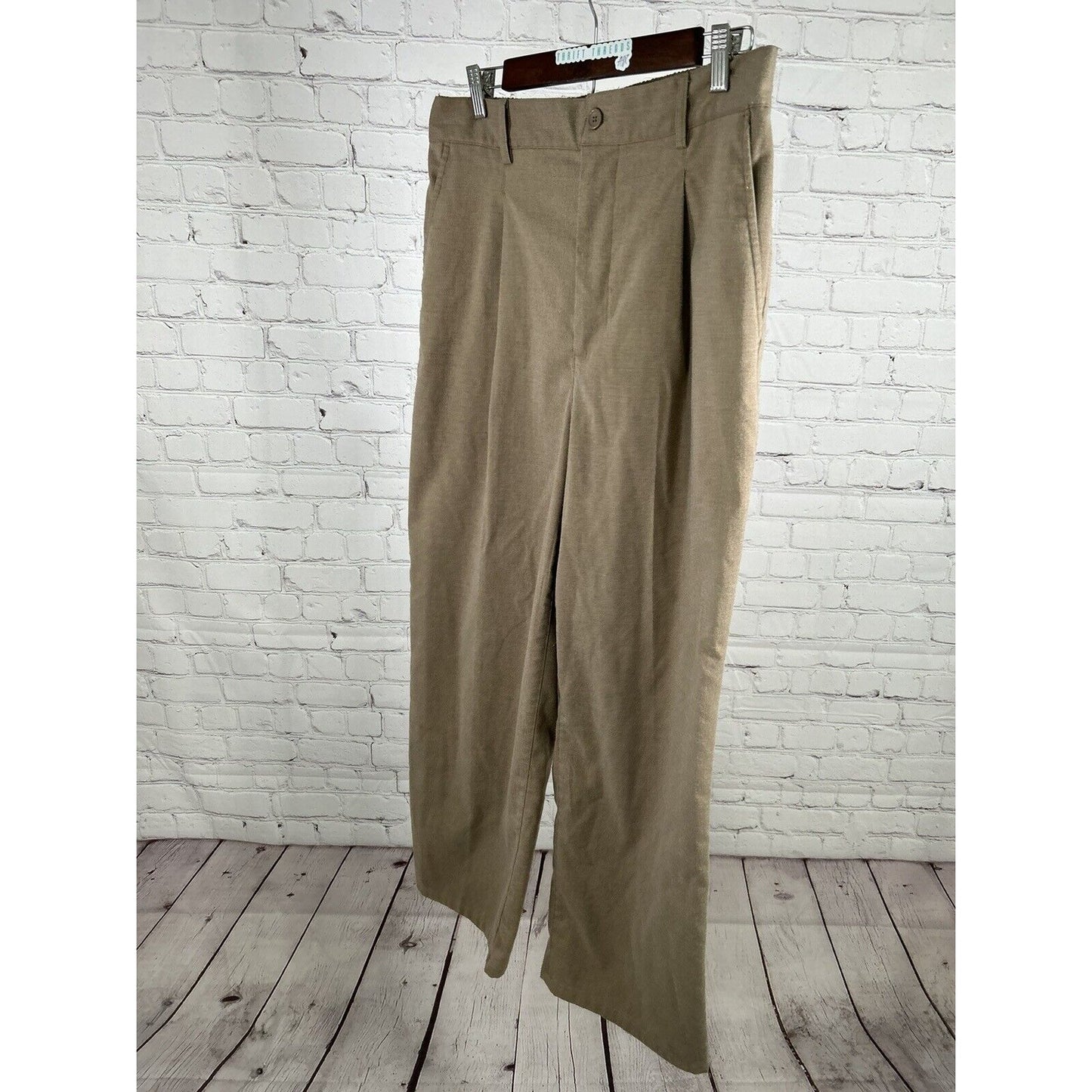 Urban Outfitters Tan High Rise Pleated Front Trouser Pants Size L (31 x 29)