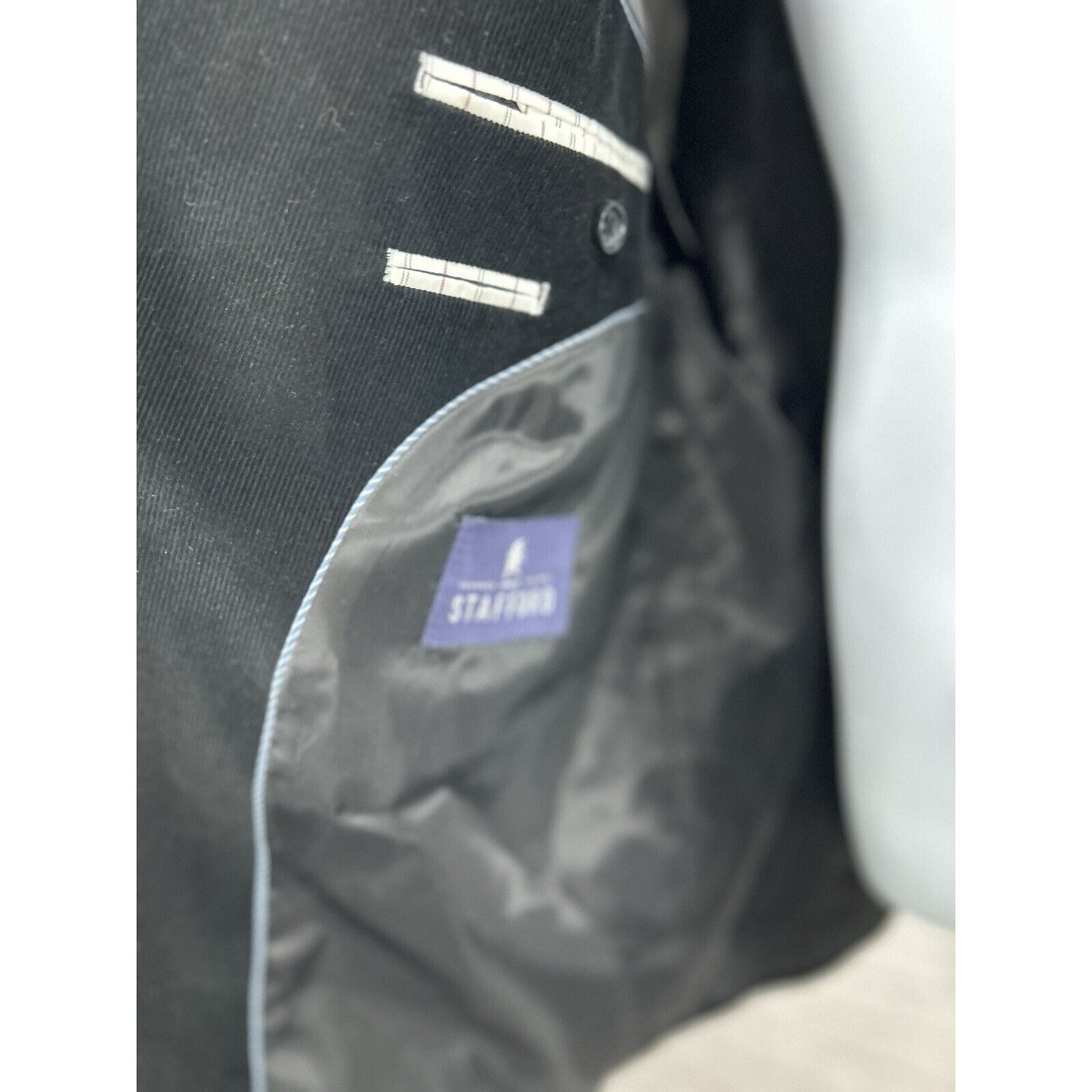 Stafford Black Corduroy Classic Fit Two Button Double Vented Sport Coat Size 48R