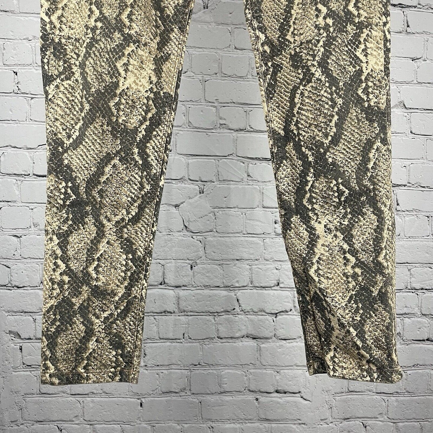 DL1961 Premium Denim Brown Emma Legging Slither Snake Mid Rise Size 30 (31x27)