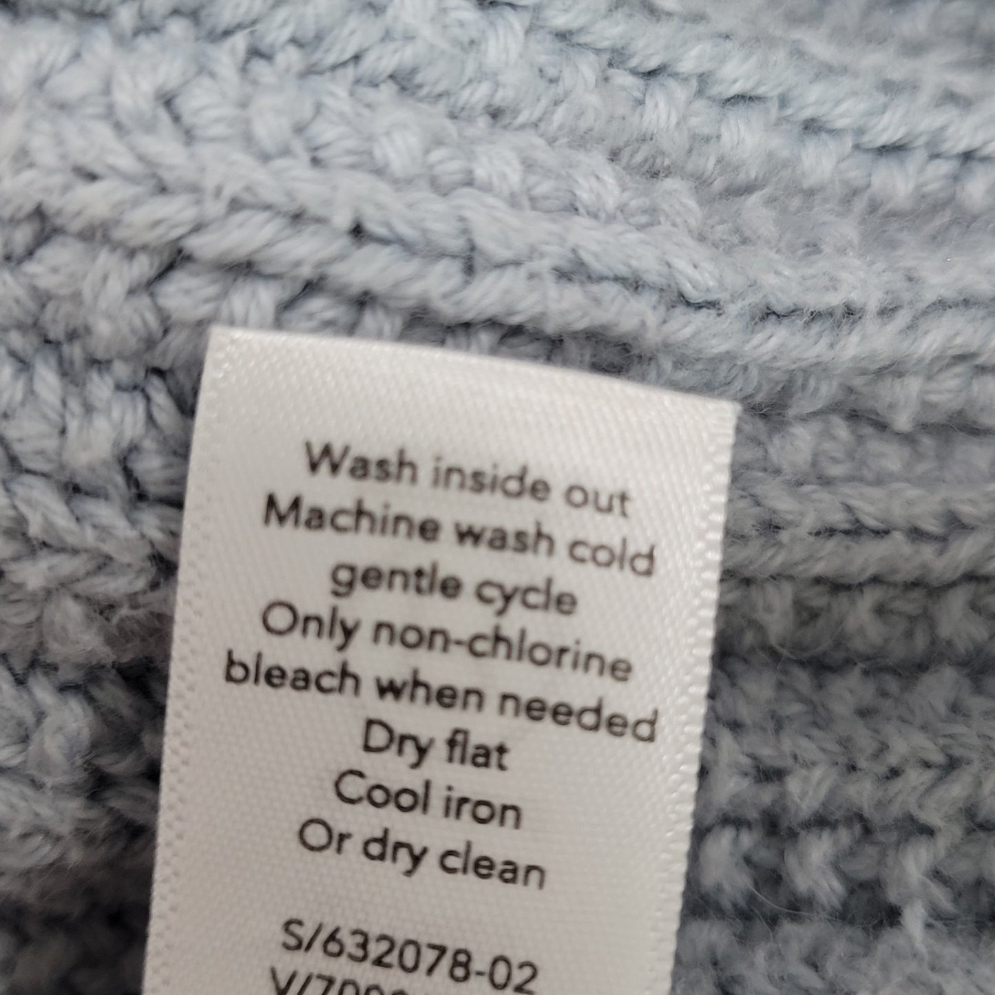 Athleta Blue Heavyweight Knit V Neck Long Sleeve Pullover Sweater Size XL