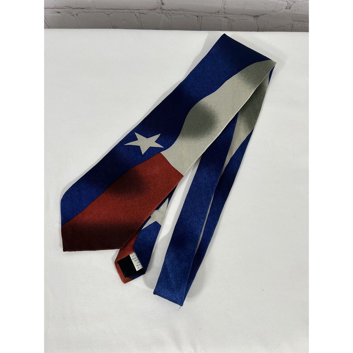 RM Style Ralph Marlin 100% Silk Texas Flag Made In USA Tie (56 X 4)