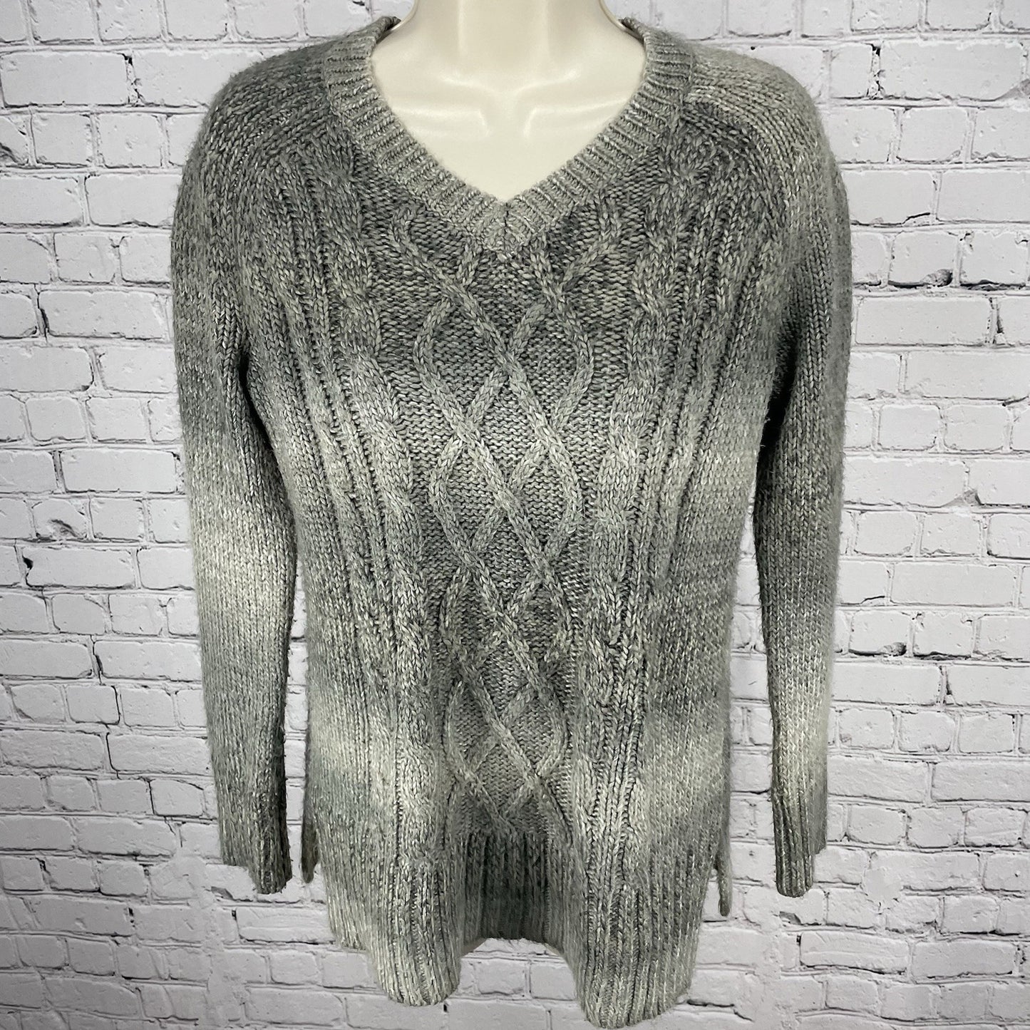 prAna Grey Cable Knit V Neck Raglan Sleeve Pullover Sweater Size Small S