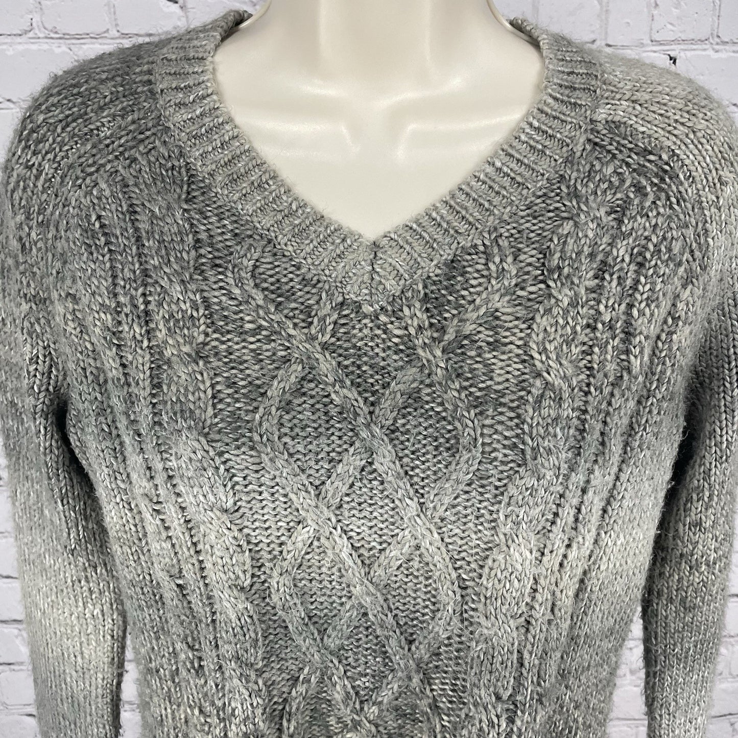 prAna Grey Cable Knit V Neck Raglan Sleeve Pullover Sweater Size Small S