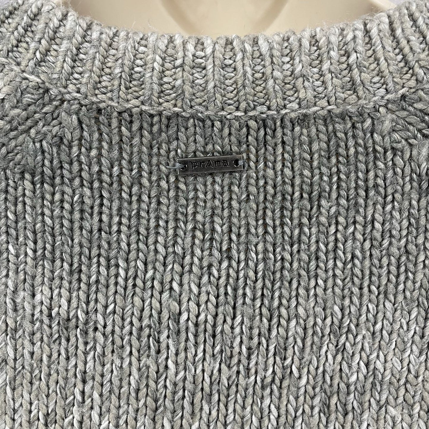 prAna Grey Cable Knit V Neck Raglan Sleeve Pullover Sweater Size Small S
