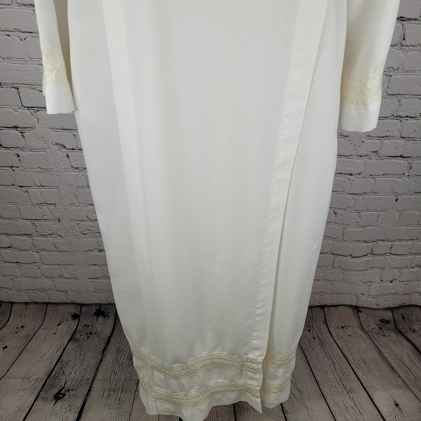 VTG Collegiate Cap & Gown White Lace Trim Clergy Robe Alb USA Made Size 55-42-32