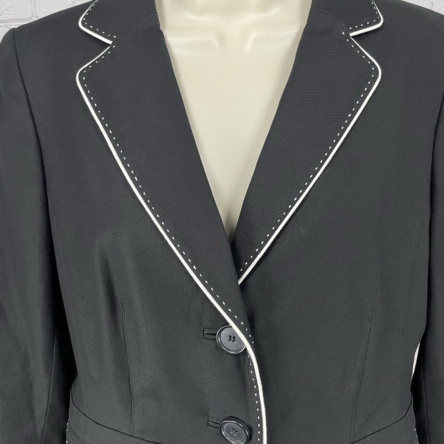 Ann Taylor Black Cotton White Trim Stitch 3 Button Blazer Jacket Stretch Size 8