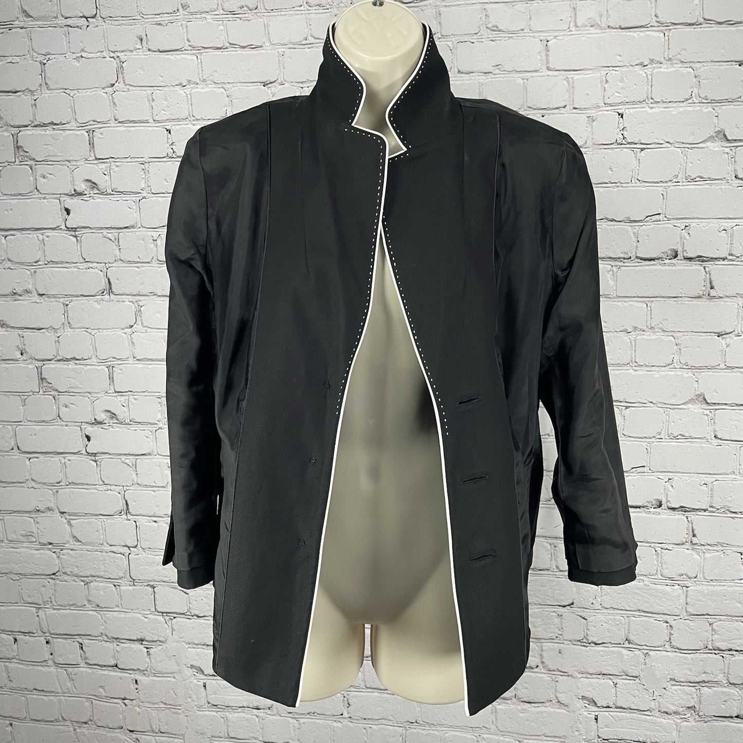 Ann Taylor Black Cotton White Trim Stitch 3 Button Blazer Jacket Stretch Size 8