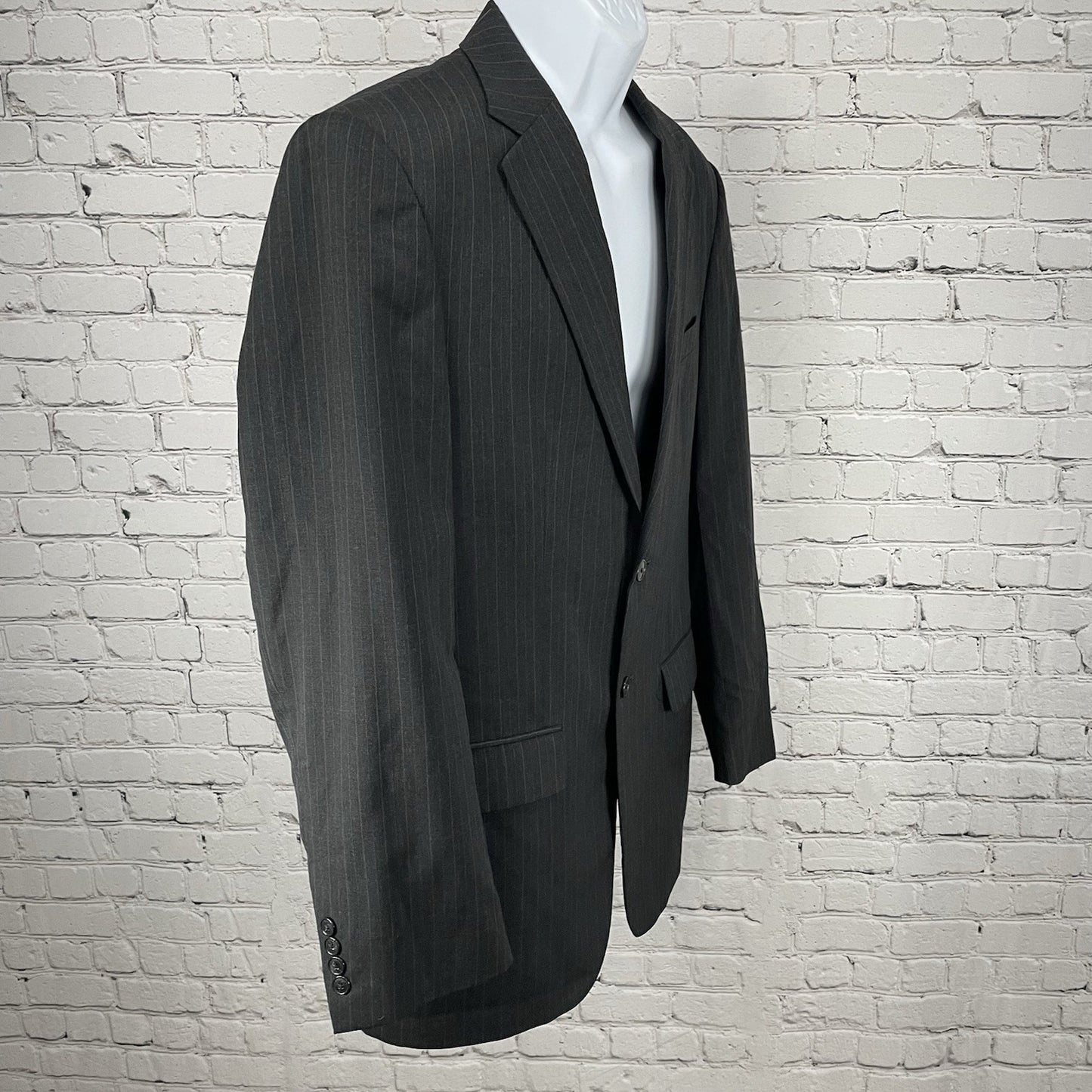 Jos A Bank Black Pinstripe Wool Tailored Fit Travelers Collection Blazer 40L