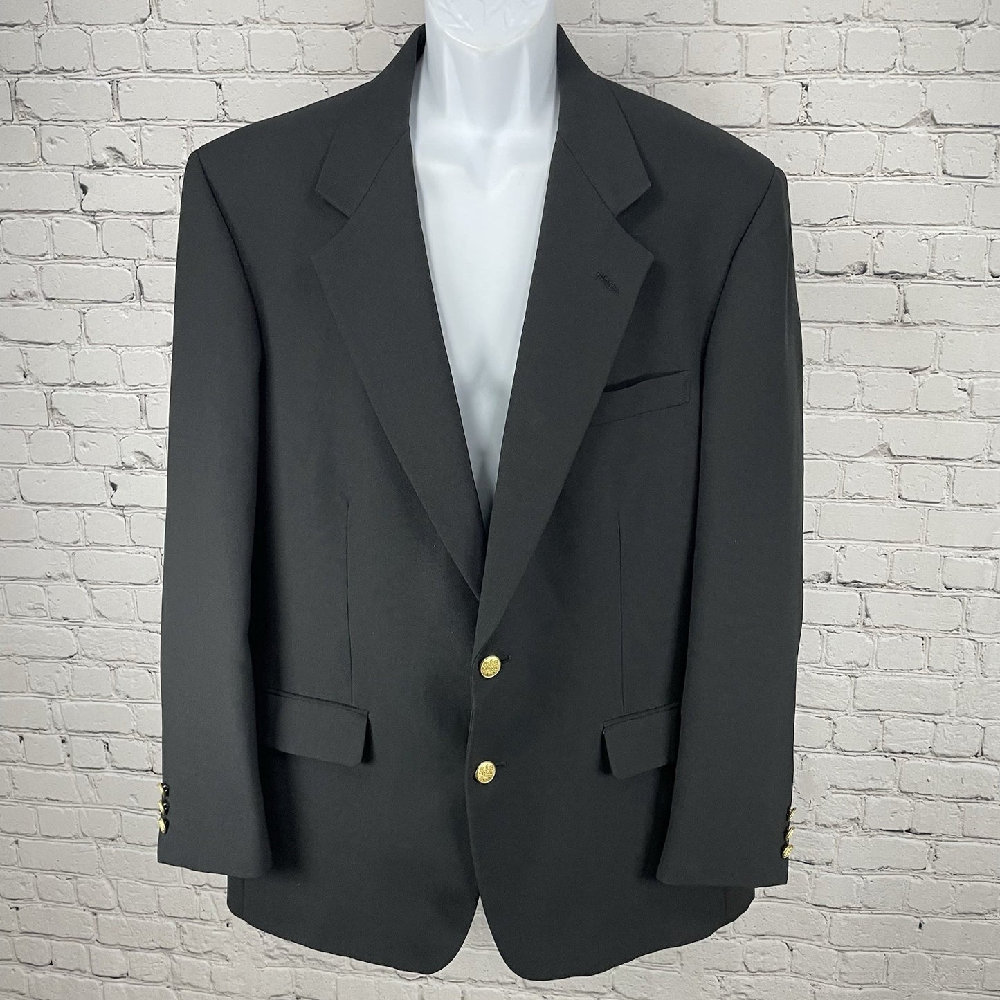 VTG Palm Beach Black 2 Gold Button Vented Notch Blazer Sport Coat USA Size 45