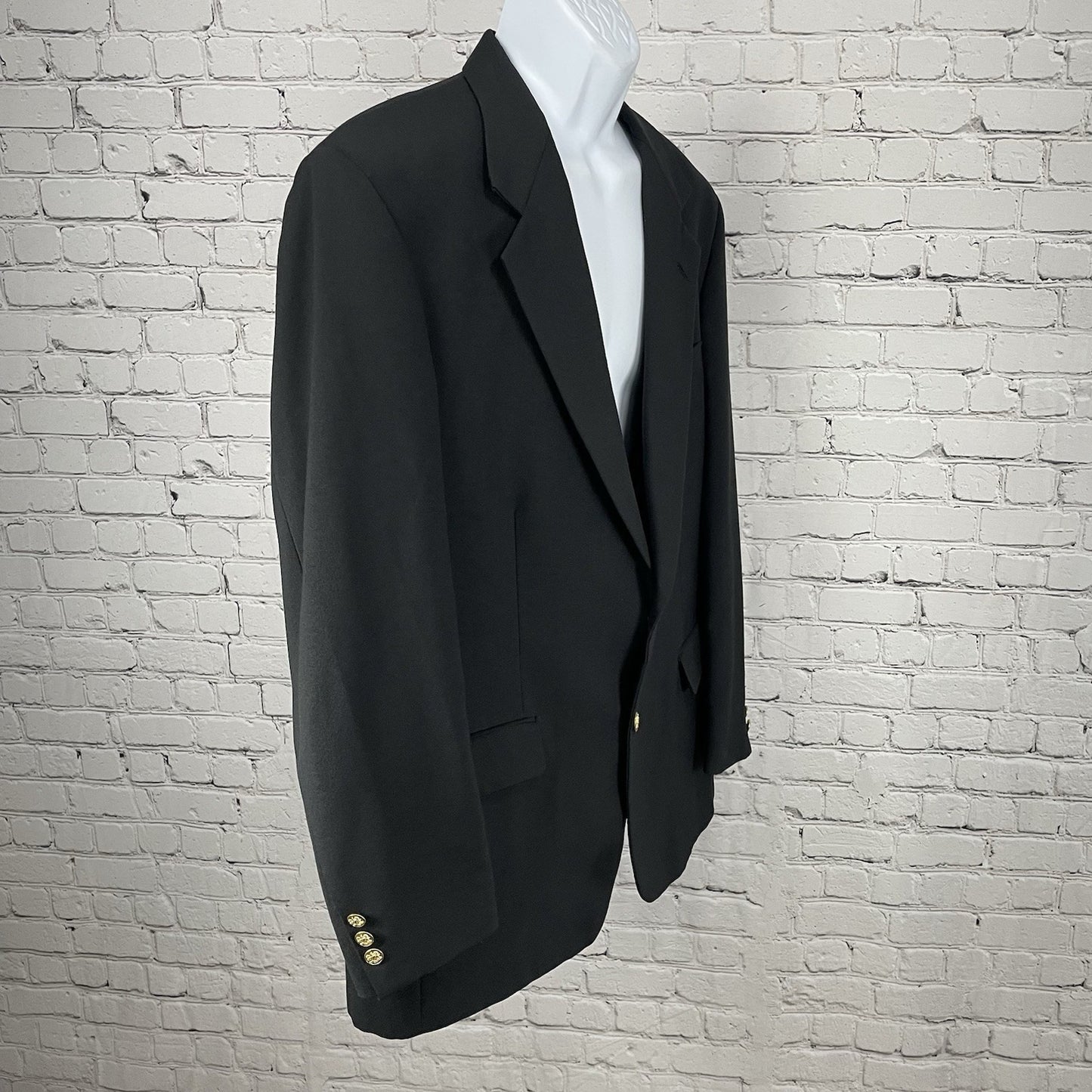 VTG Palm Beach Black 2 Gold Button Vented Notch Blazer Sport Coat USA Size 45