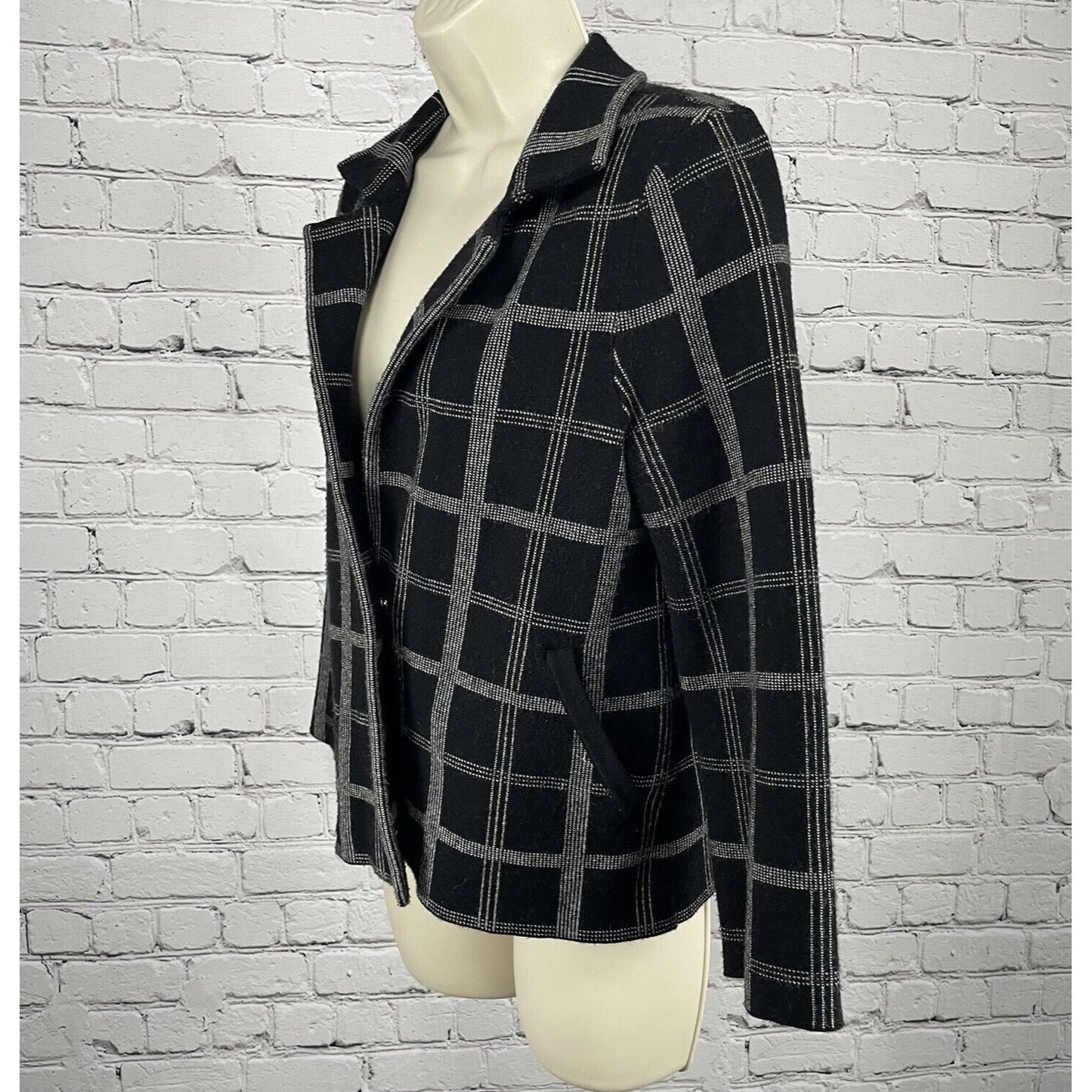 Moth Anthropologie Black Check Collar Snap Sweater Pockets Stretch Size XS