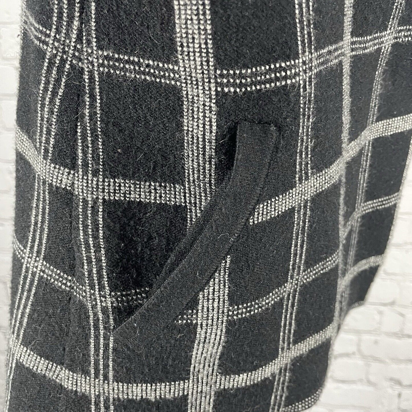 Moth Anthropologie Black Check Collar Snap Sweater Pockets Stretch Size XS