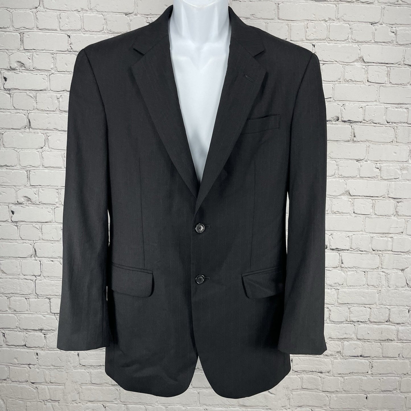 Jos A Bank Black Pinstripe 100% Wool 2 Button Vented Blazer Sport Coat Size 38R
