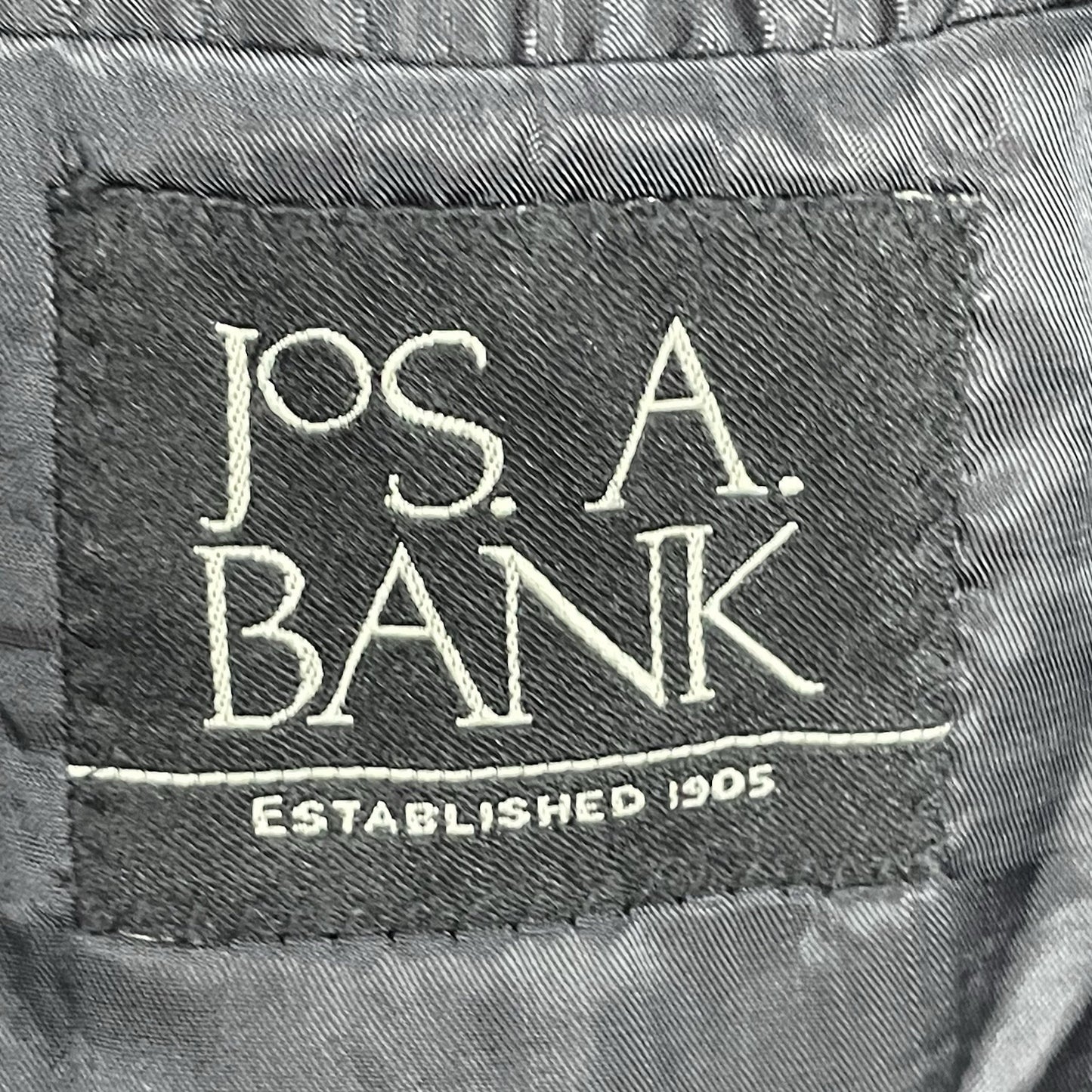 Jos A Bank Black Pinstripe 100% Wool 2 Button Vented Blazer Sport Coat Size 38R