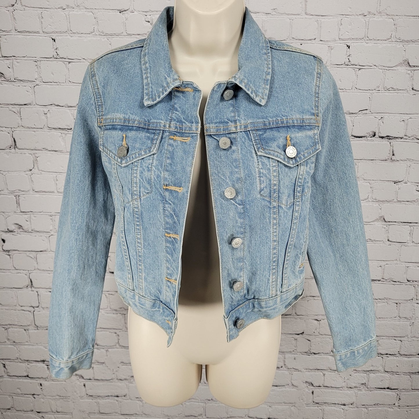 BDG Urban Outfitters Blue Denim 100% Cotton Buttoned Jean Jacket Size Small S