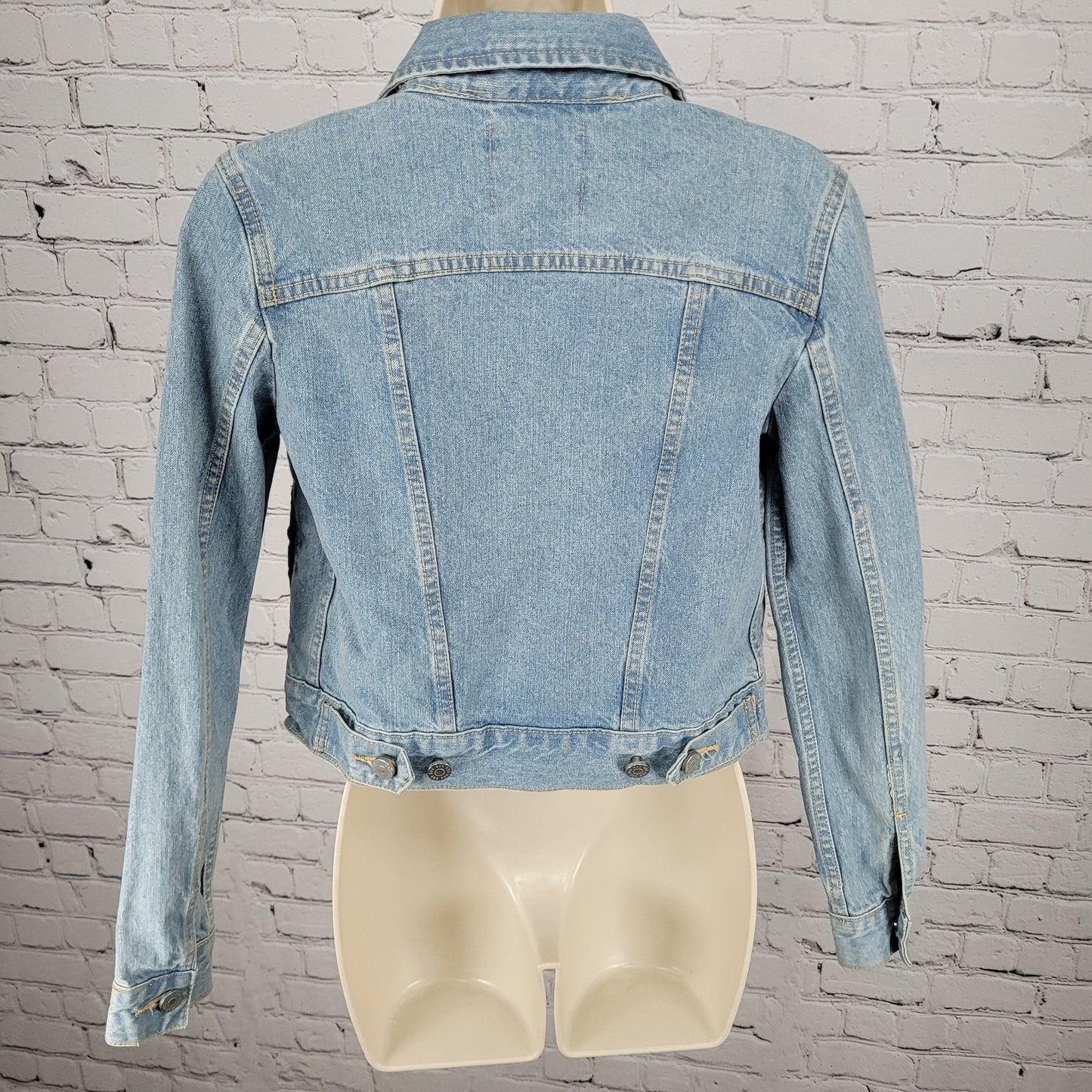 BDG Urban Outfitters Blue Denim 100% Cotton Buttoned Jean Jacket Size Small S