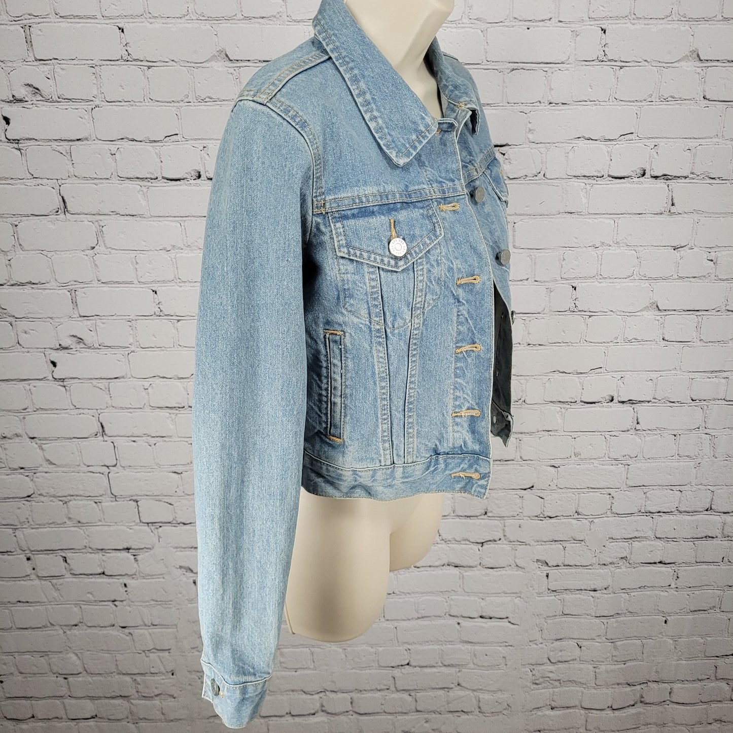 BDG Urban Outfitters Blue Denim 100% Cotton Buttoned Jean Jacket Size Small S