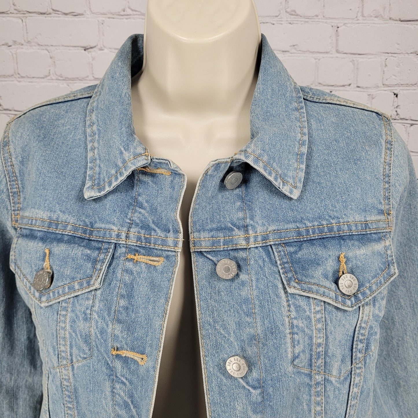 BDG Urban Outfitters Blue Denim 100% Cotton Buttoned Jean Jacket Size Small S