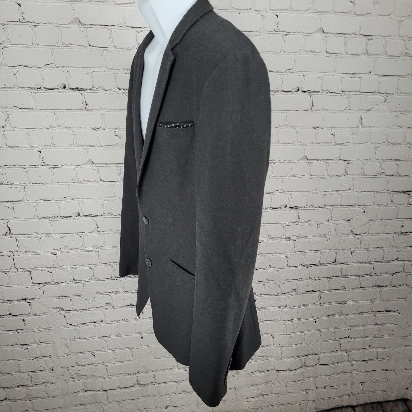 ASOS Grey Slim Fit 2 Button Vented Notch Stretch Blazer Sport Coat 42S *tear