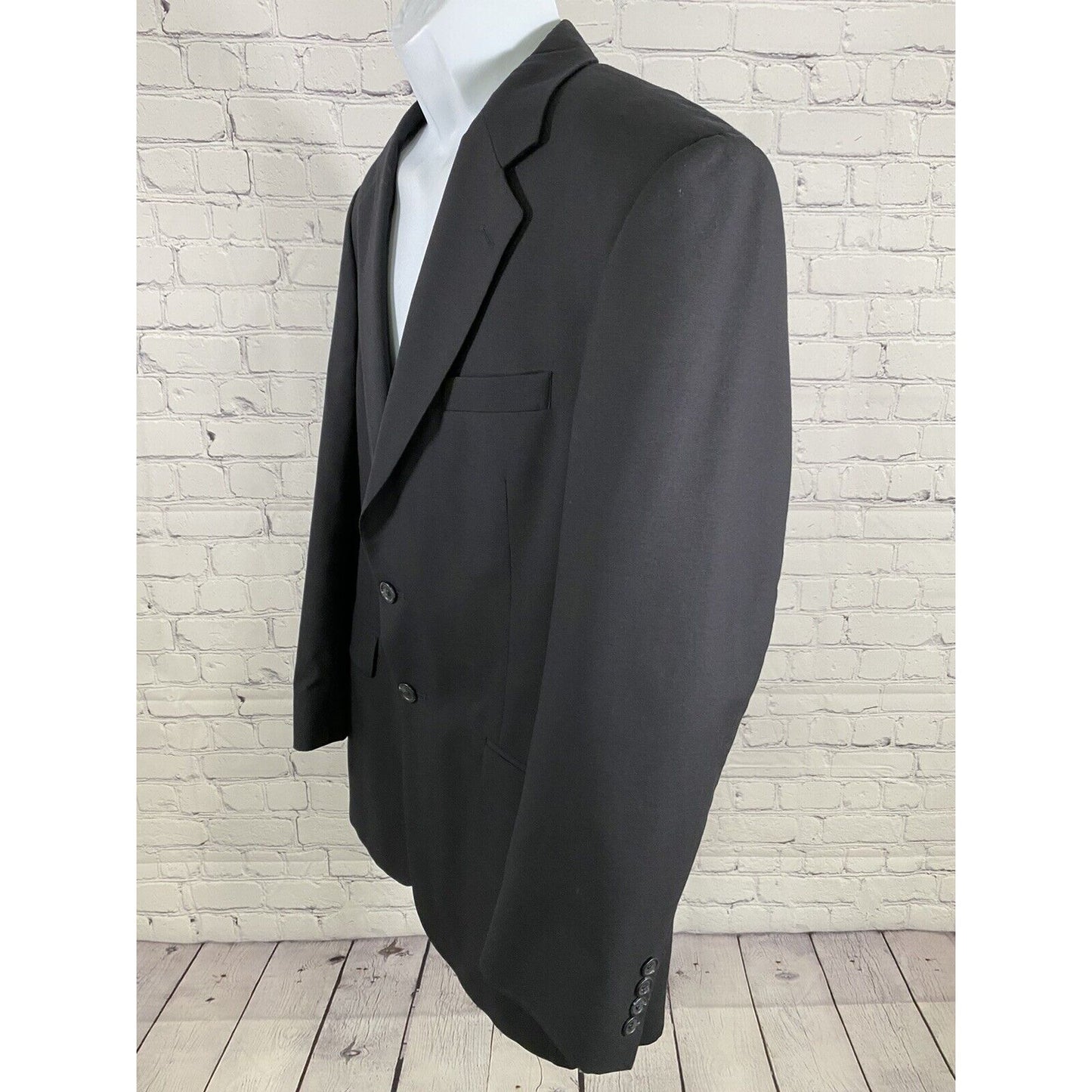 Jos A Bank Gordon Solid Black 100% Wool 2 Button Jacket Blazer 39R
