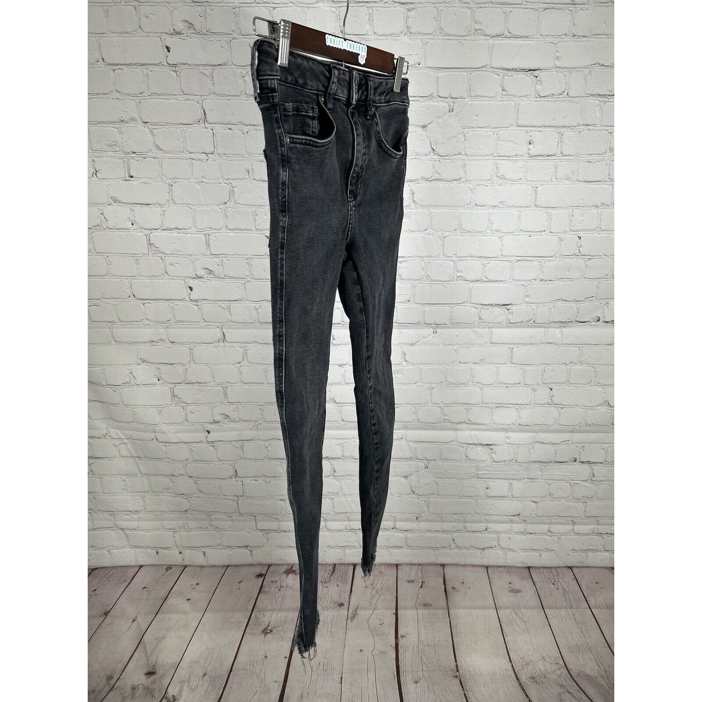 We The Free Distressed Faded Black Raw Hem Mid Rise Skinny Jeans 26 (26 X 26)