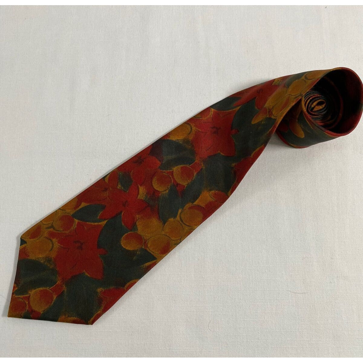 Jones New York 100% Silk Red Orange Green Necktie 58” x 4”