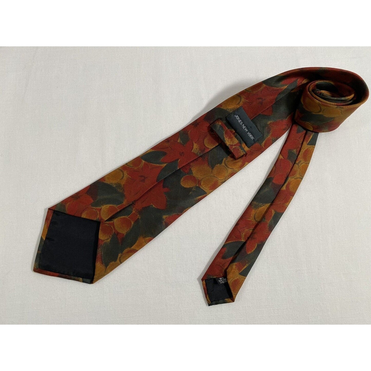 Jones New York 100% Silk Red Orange Green Necktie 58” x 4”