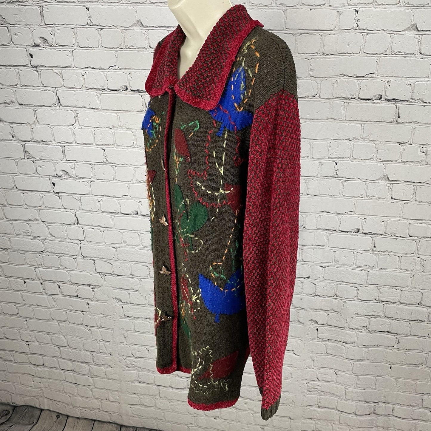 VTG Berek 2 Brown Silk Blend Leaf Embroidered Cardigan Sweater Size Medium M