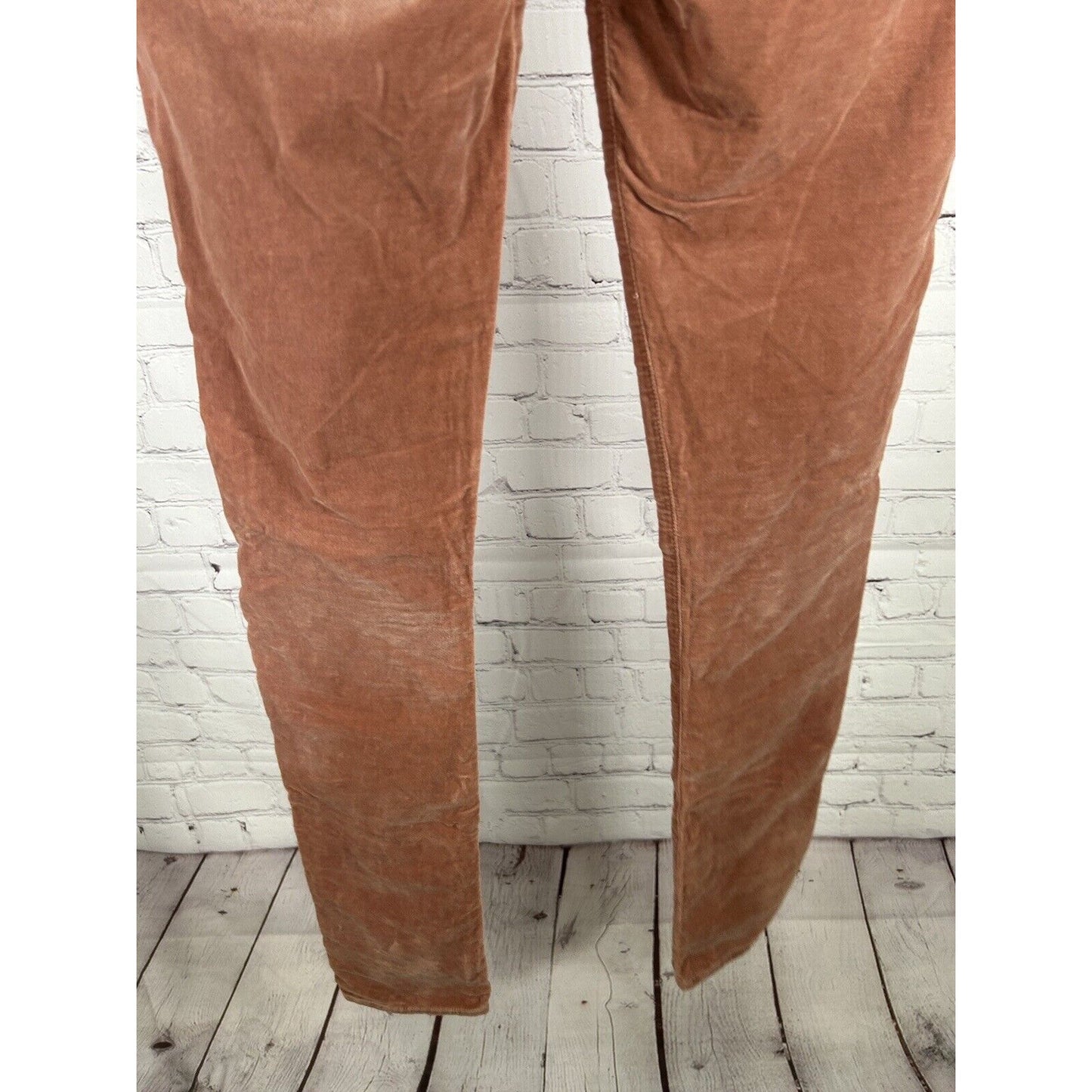 Citizens of Humanity Avedon Low Rise Skinny Leg Peach Velvet Jeans 26 (28 x 32)