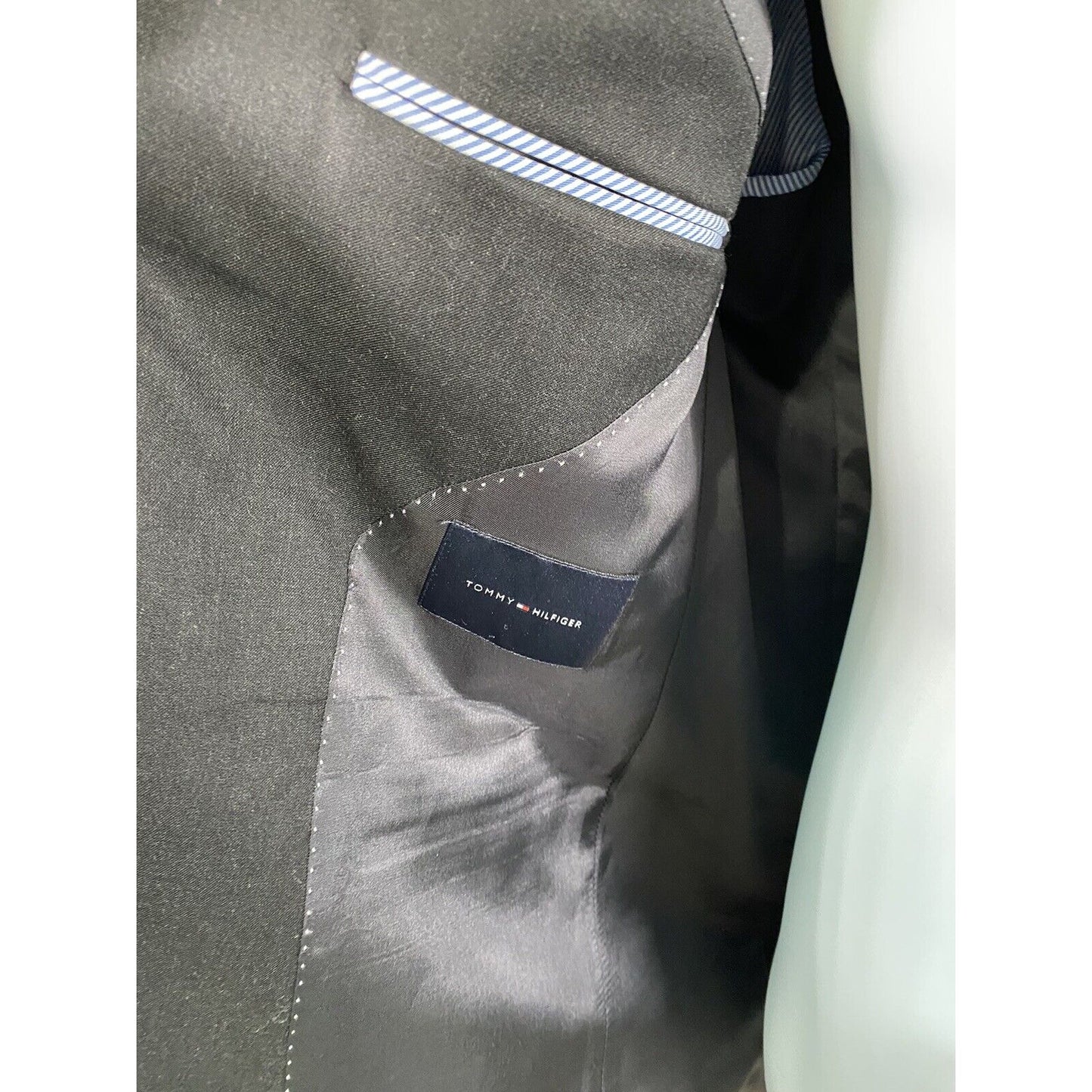Tommy Hilfiger Solid Black 100% Wool 2 Button Single Vent Jacket Blazer 40R