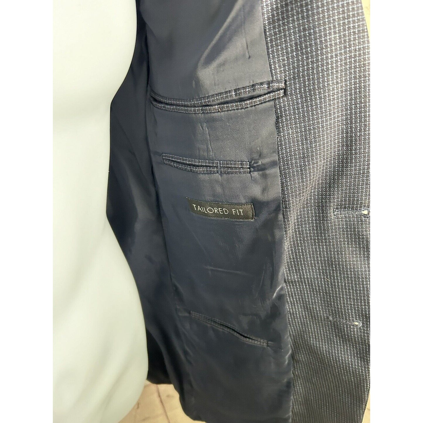 Jos A Bank Navy Blue Graph Check 100% Wool Tailored Fit Men’s Jacket Blazer 38R