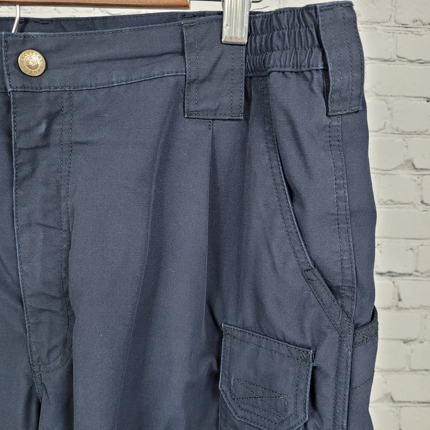 5.11 Tactical Navy Utility Cargo Pockets Workwear Pants Size 38 (36x30)