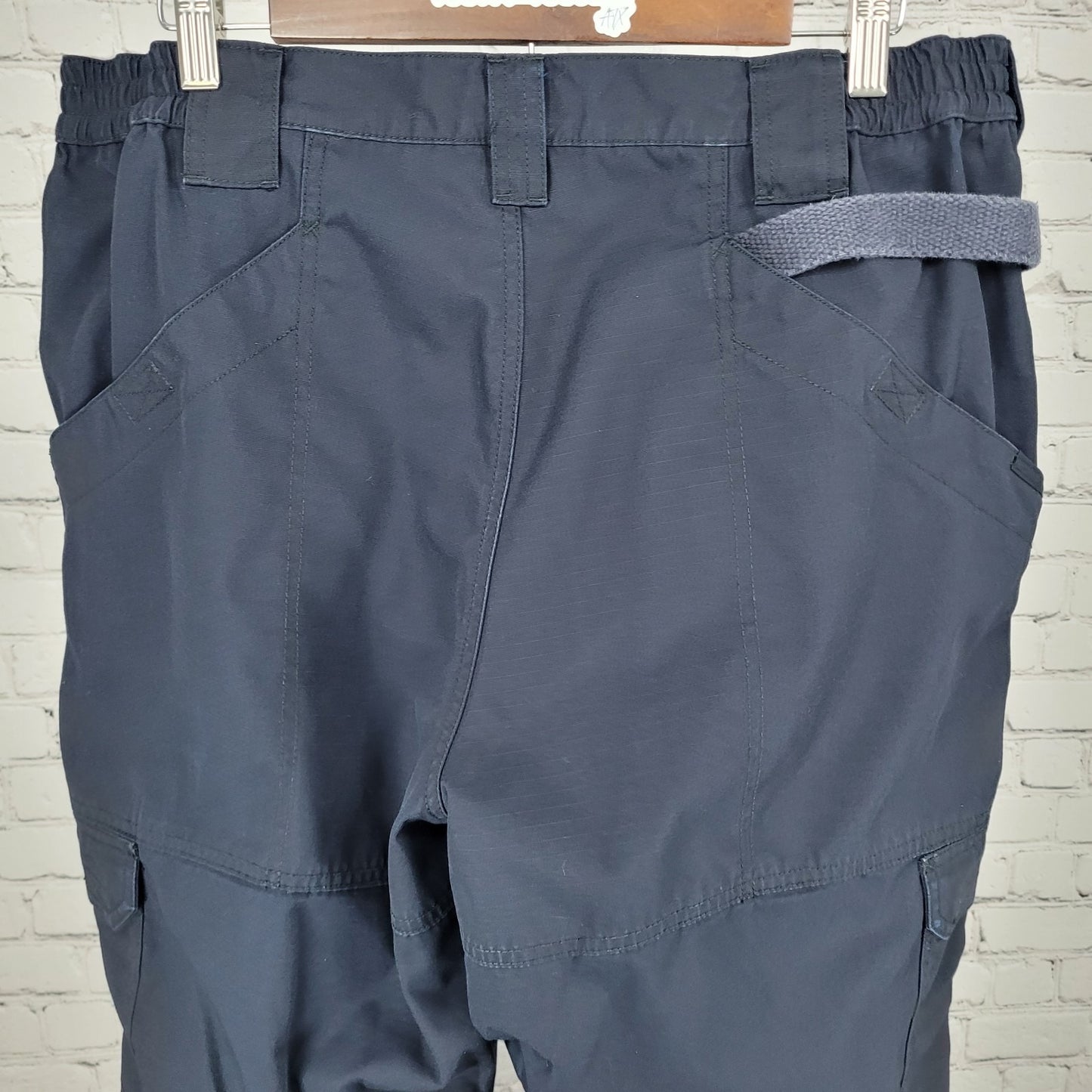 5.11 Tactical Navy Utility Cargo Pockets Workwear Pants Size 38 (36x30)