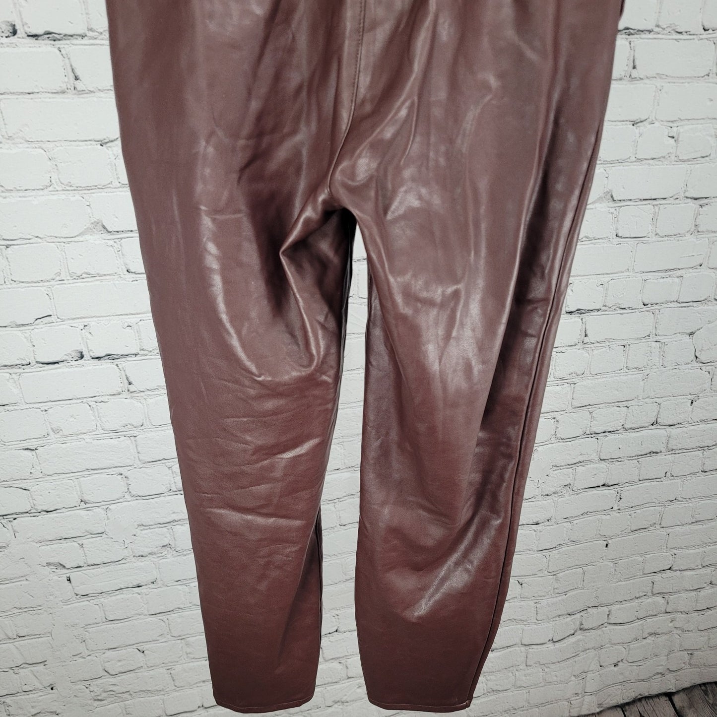 Abercrombie & Fitch Brown Faux Leather Stretch Paperbag Pants Size XS (24x26)