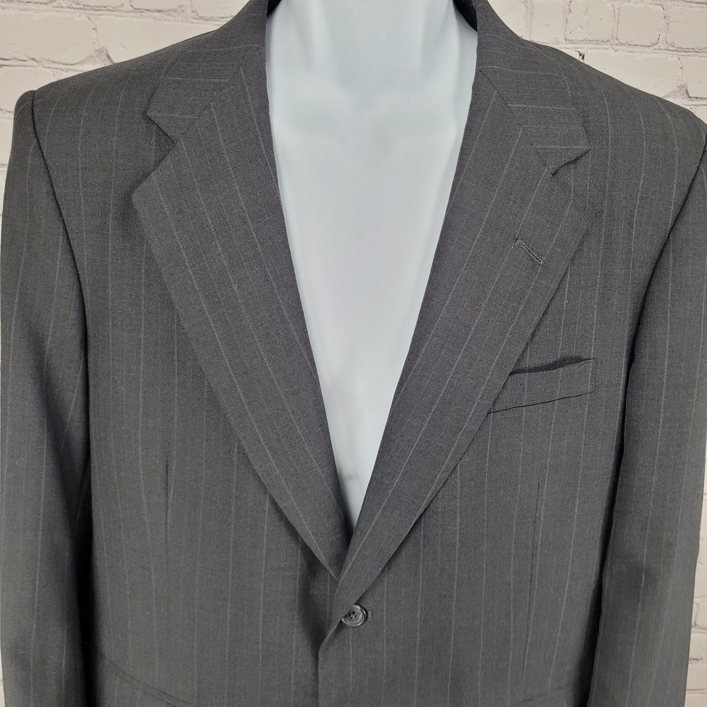 Towncraft Grey Worsted Wool Blend Pinstriped 2 Button Blazer Sport Coat Size 42